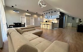 Tyniecka 118K - Prestige Apartment By Jso